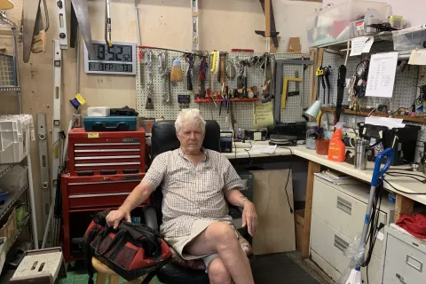 Volunteer Makes Donations Resale Ready